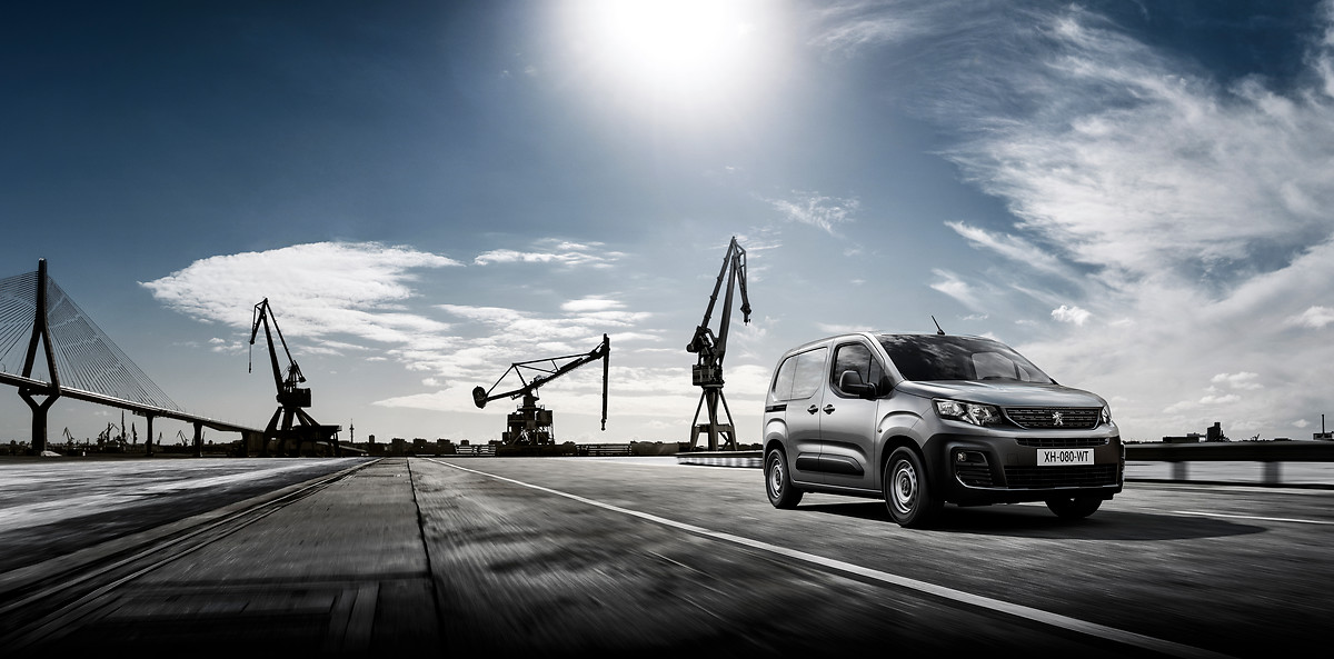 Przejrzyj nasze propozycje zabudowy do nowego Citroen Berlingo, Peugeot Partner i Opel Combo