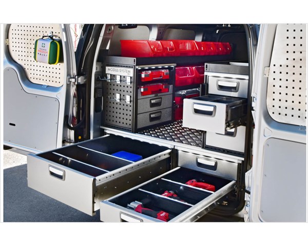 Optymalizacja regałów do samochodów dostawczych