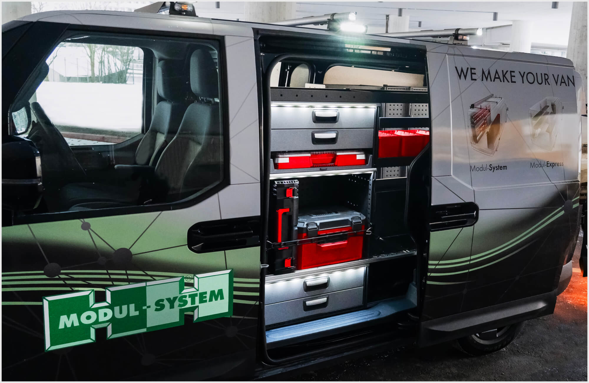 Rozwiązania regałowe dostępne dla nowego Kia PV5